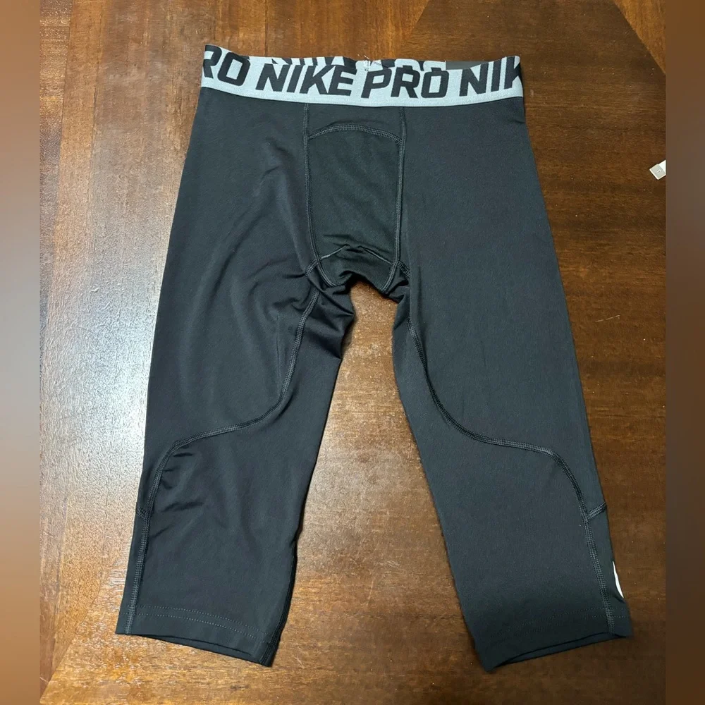 Nike Pro DRI-FIT Tight fit boys tights NWT - Picture 1 of 4